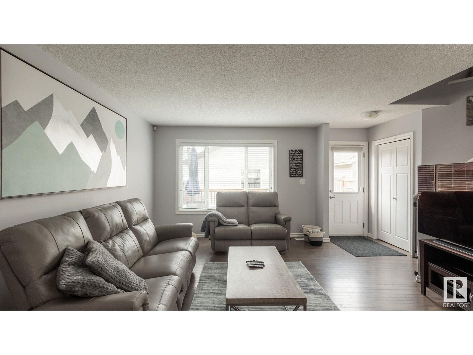 12023 167B AV NW