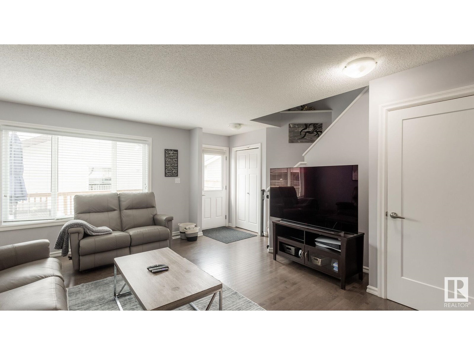 12023 167B AV NW