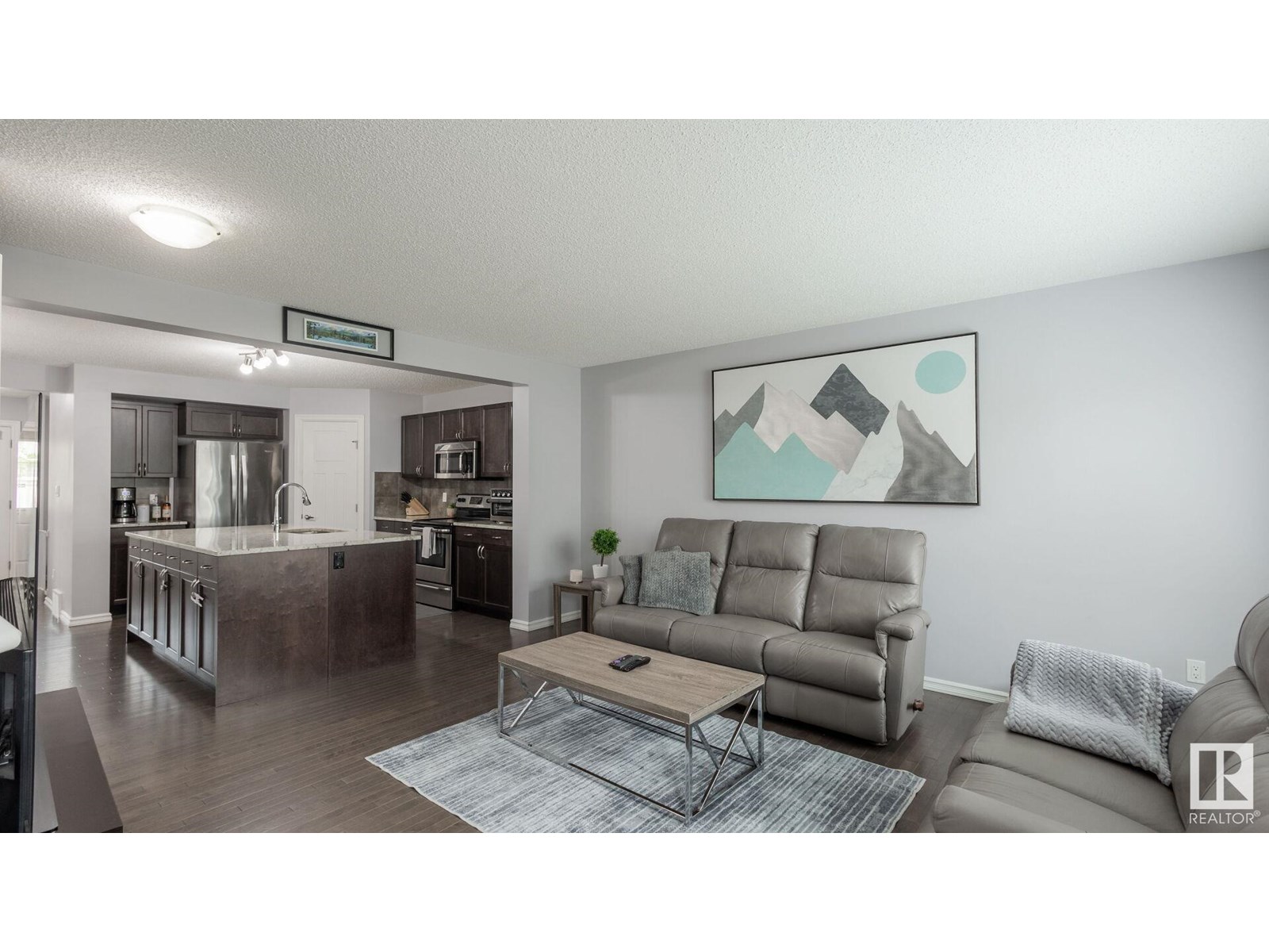 12023 167B AV NW