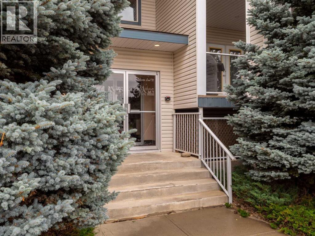 122, 23 Chilcotin Lane W