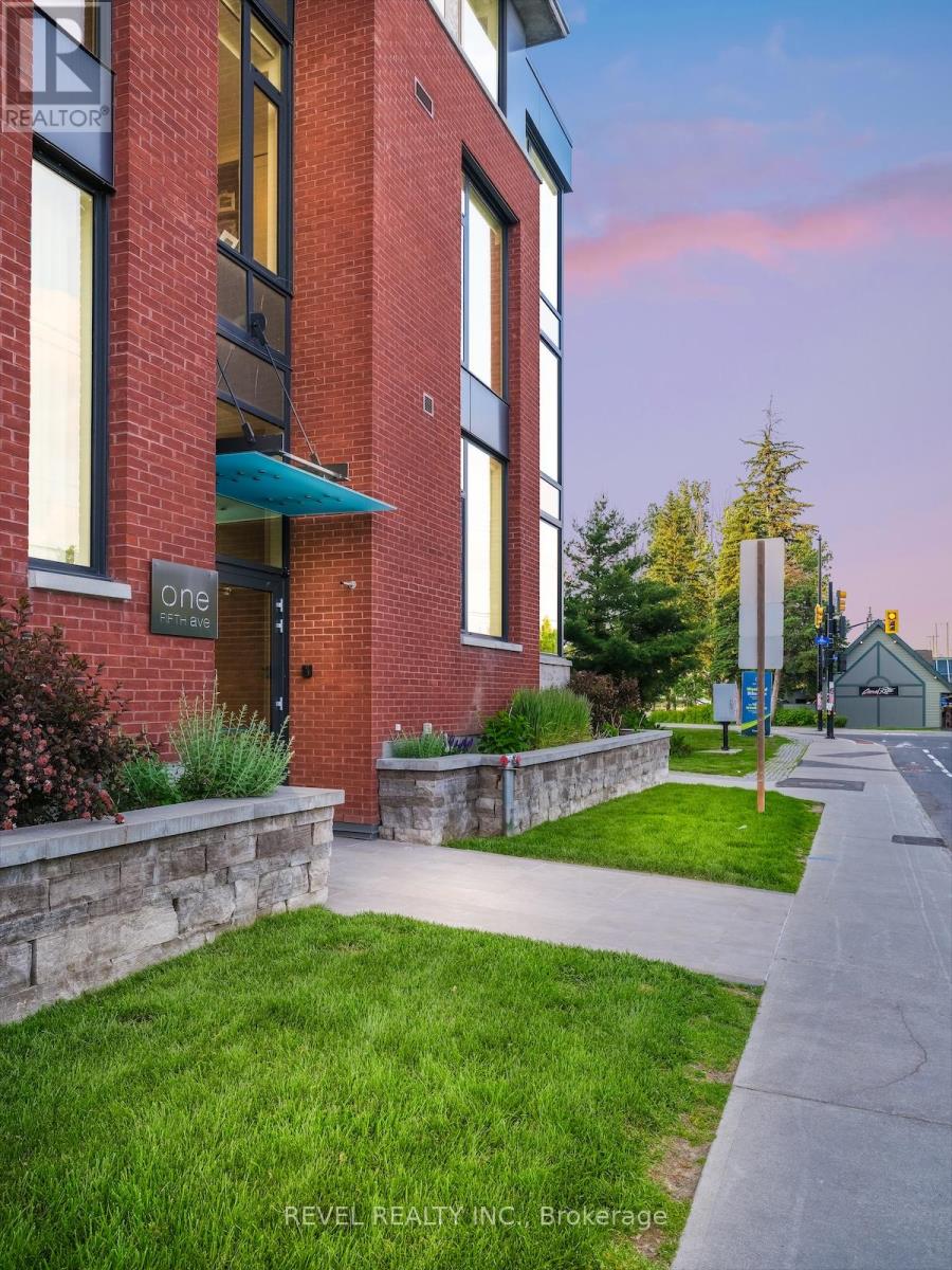 205 - 1 FIFTH AVENUE