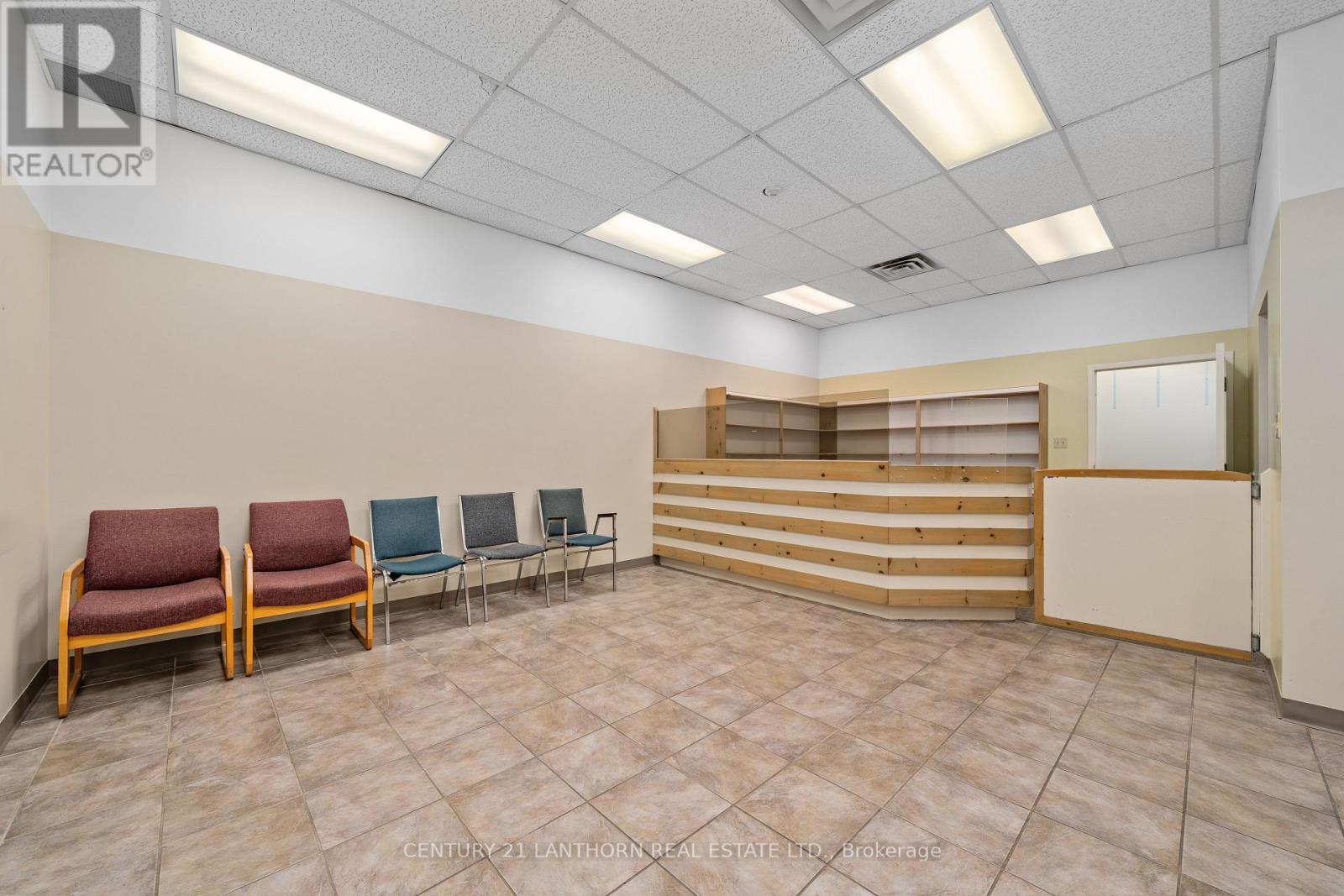 389 UNIT-9 PICTON MAIN STREET