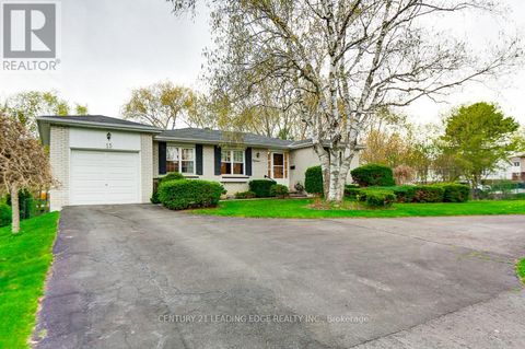 15 BAKERDALE ROAD Markham (Bullock) ON L3P1J3