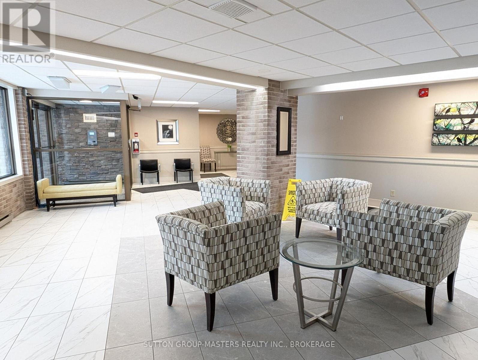 404 - 334 QUEEN MARY ROAD