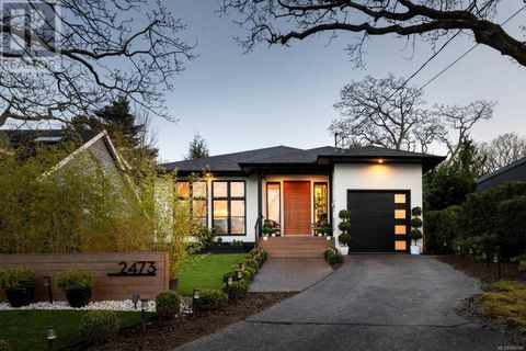 2473 Plumer St Oak Bay BC V8S5G9