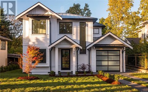 2480 Plumer St Oak Bay BC V8S5H1