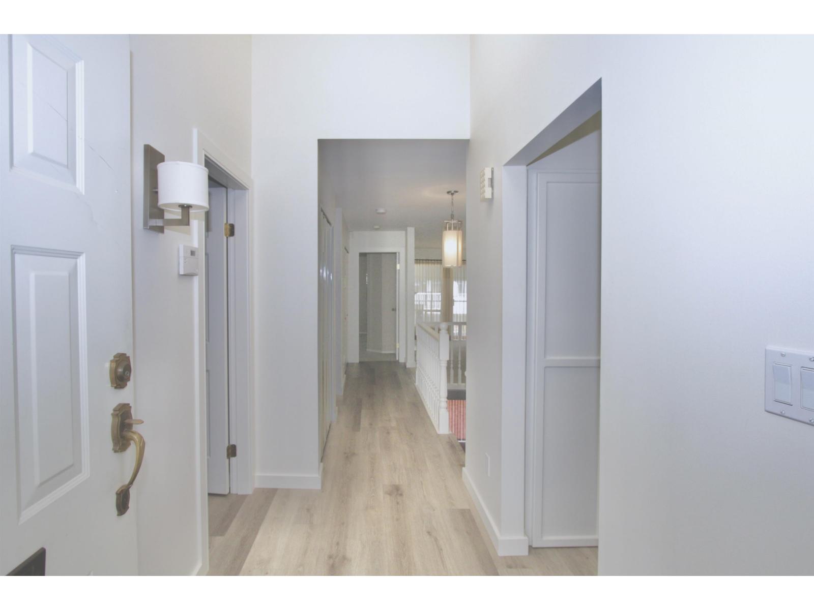 7 3055 TRAFALGAR STREET