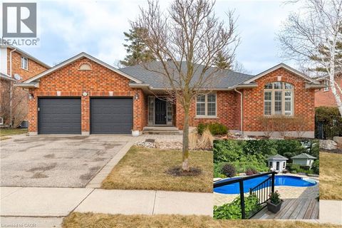 24 COTTONWOOD Crescent Cambridge ON N1T2A7