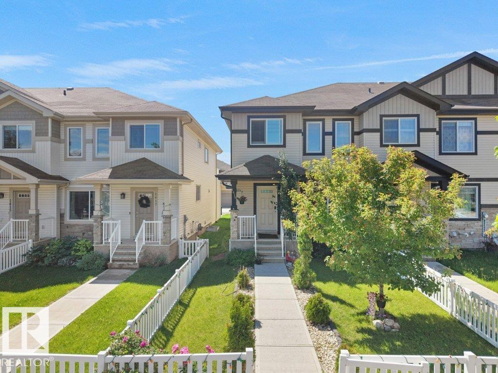 1419 27 AV NW