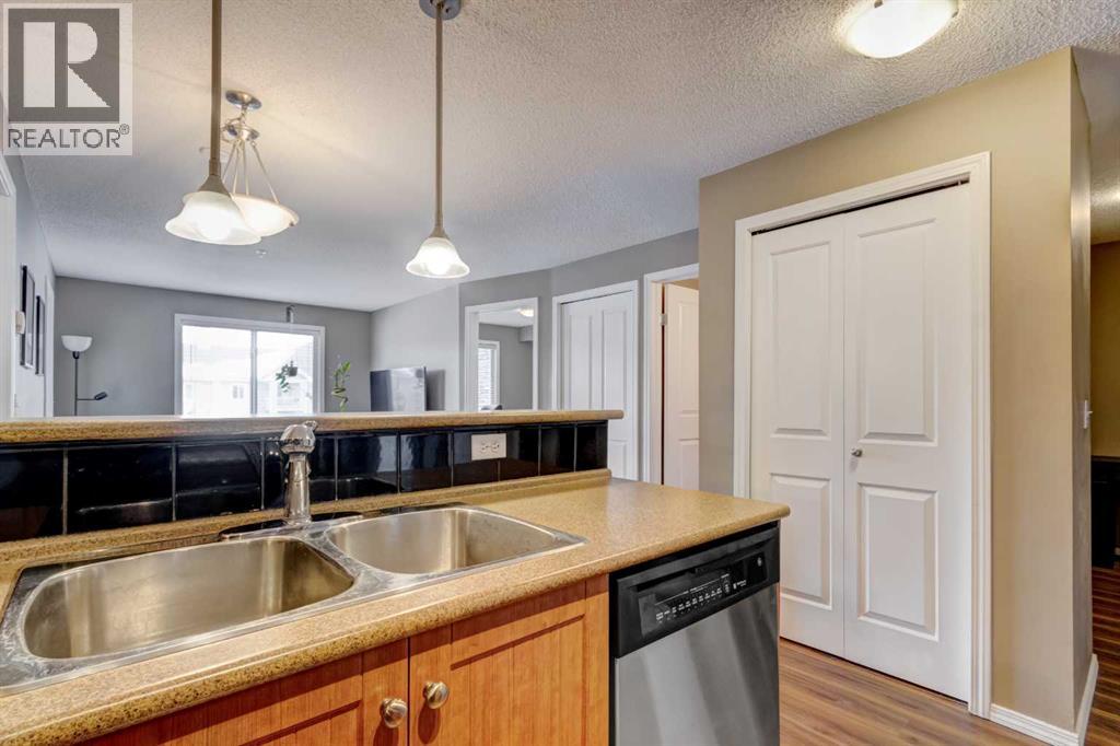 2339, 8 Bridlecrest Drive SW