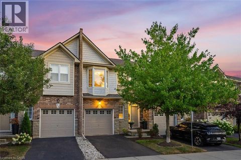 10 LIDDYCOAT Lane Unit# 4 Hamilton ON L9G0A7