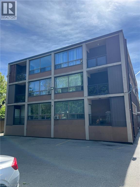 600 UPPER WELLINGTON Street