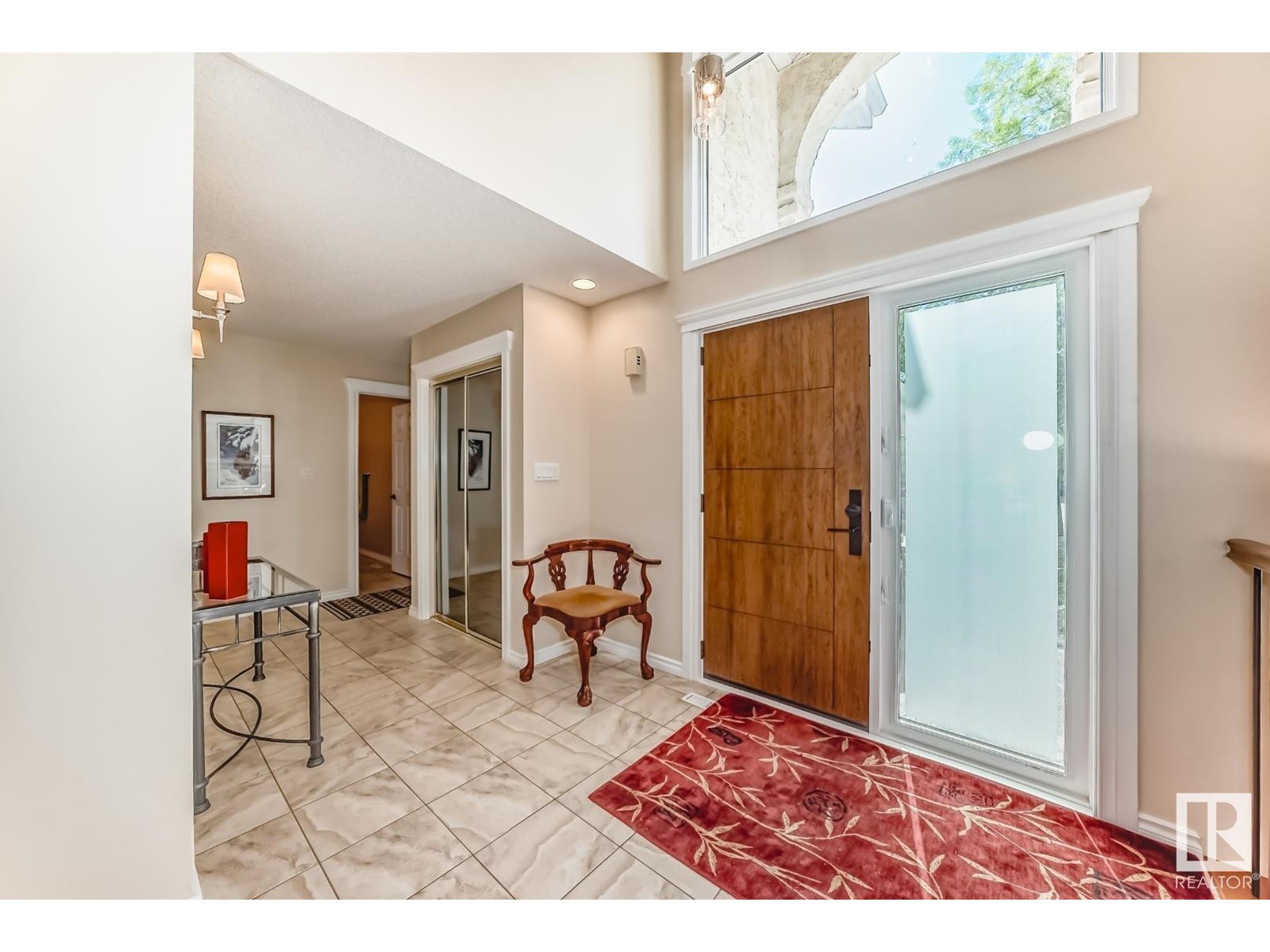 215 OMAND DR NW