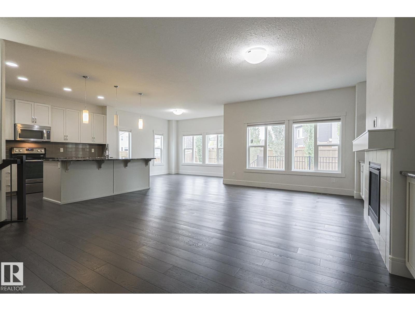 3167 WINSPEAR CR SW SW