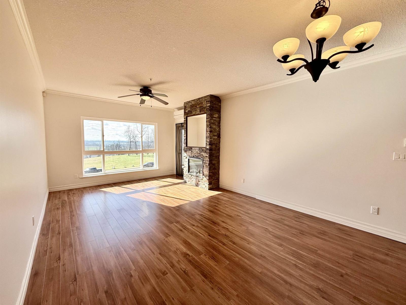 A222 33755 7TH AVENUE