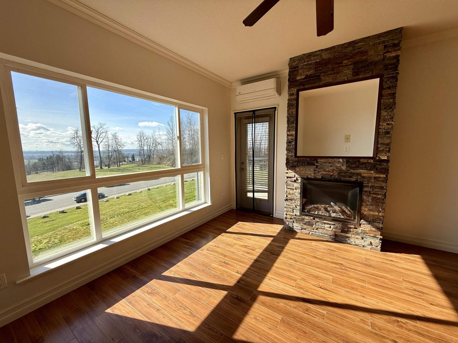 A222 33755 7TH AVENUE