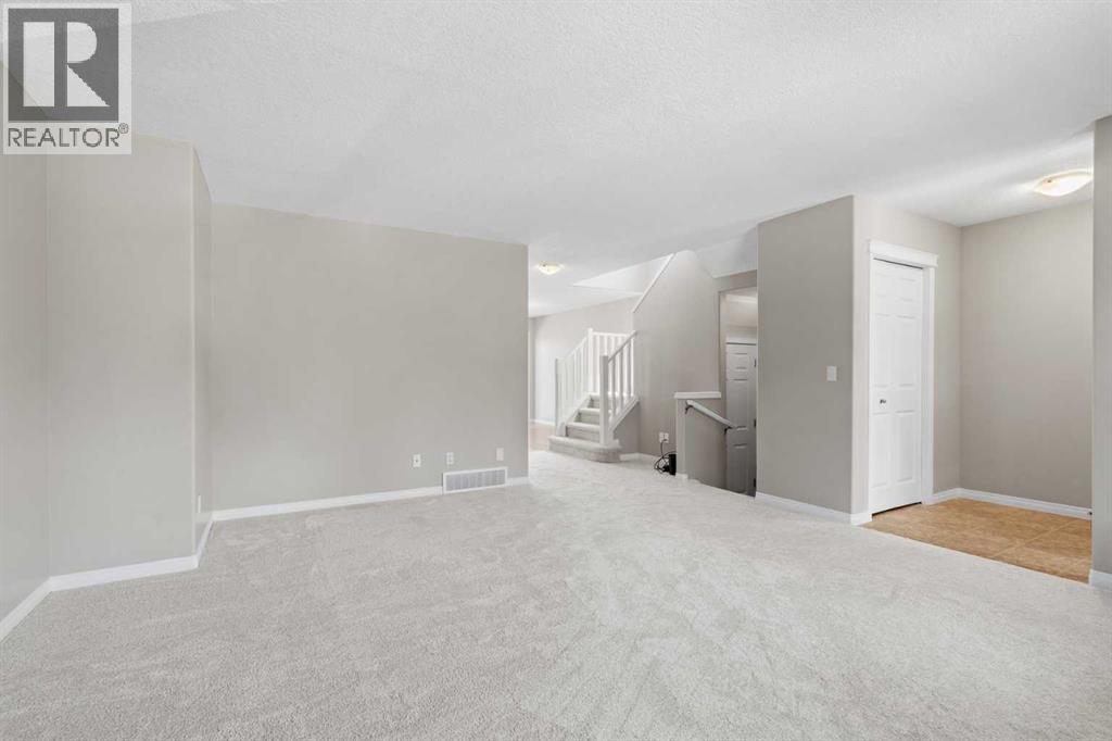 28 Saddlebrook Gardens NE