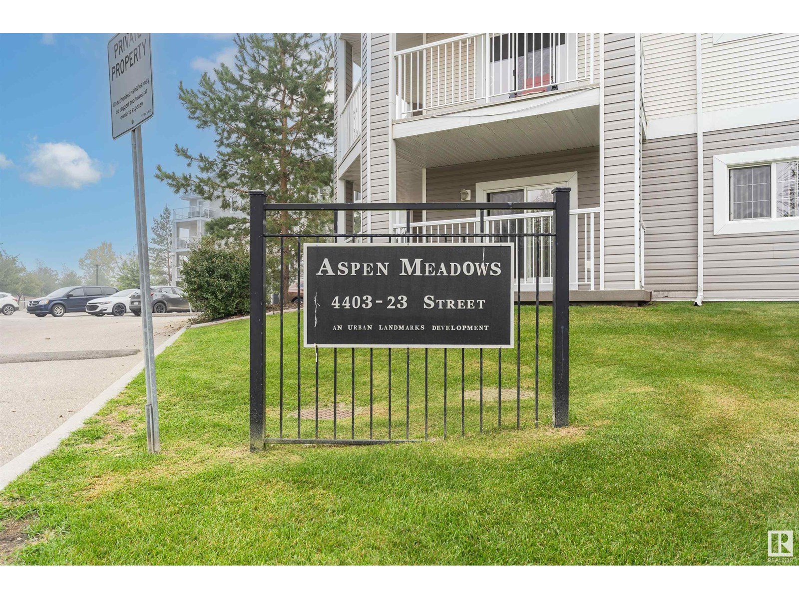 #314 4403 23 ST NW