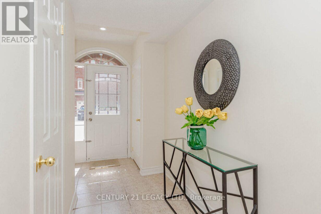 25 UNIONVILLE CRESCENT