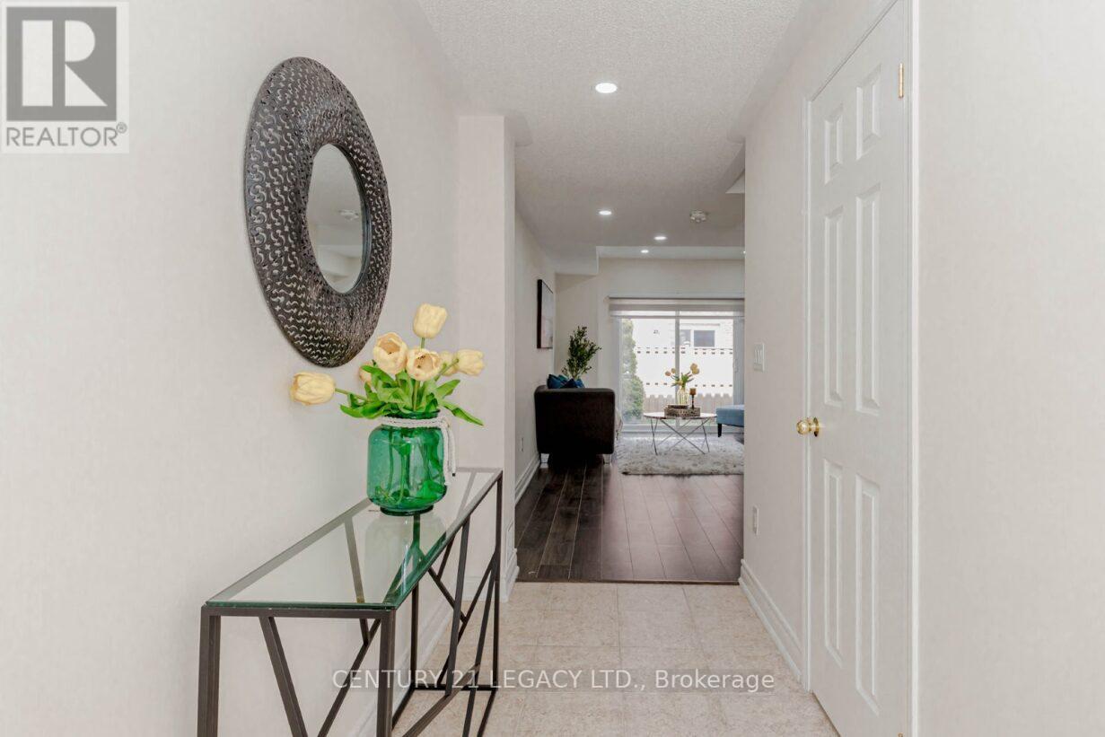 25 UNIONVILLE CRESCENT