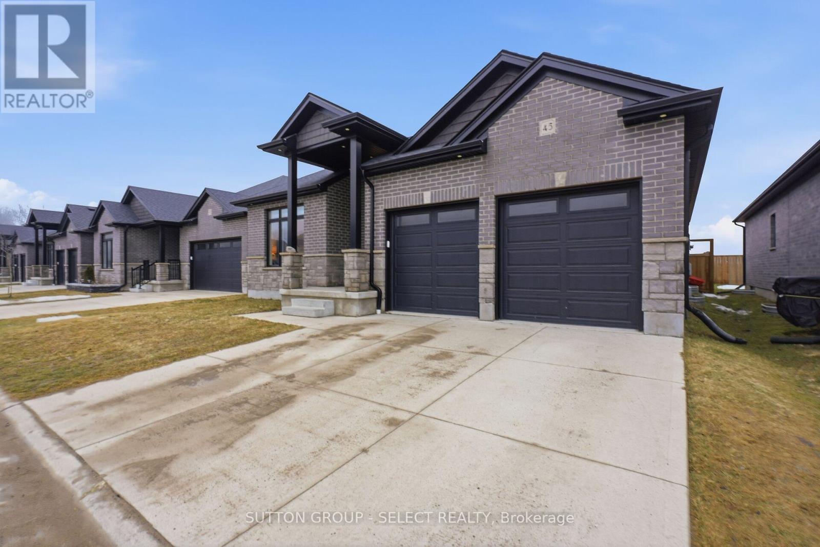 45 - 383 DAVENTRY WAY