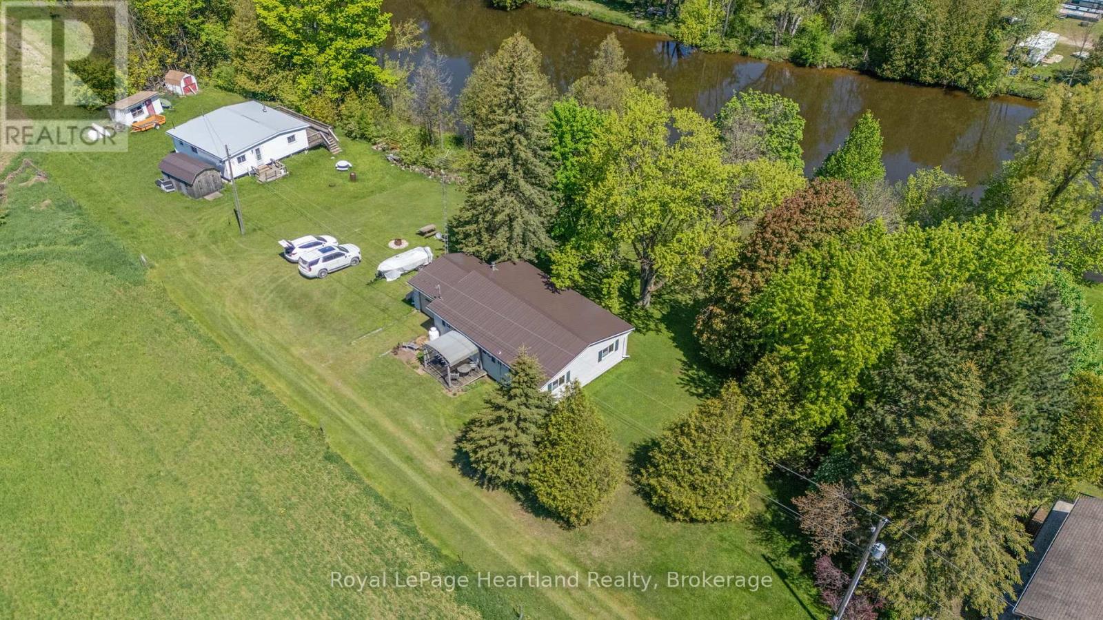 48 POECHMAN LANE