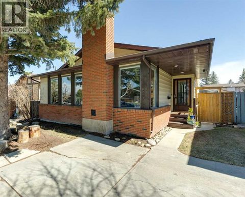 52 Beddington Circle Calgary AB T3K1K6