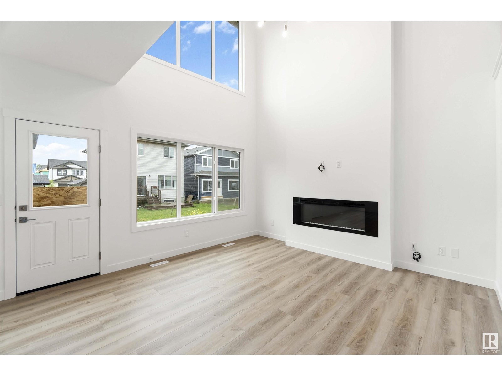 42 SERENO LN