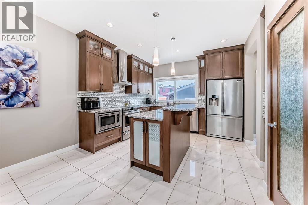 36 Red Embers Row NE