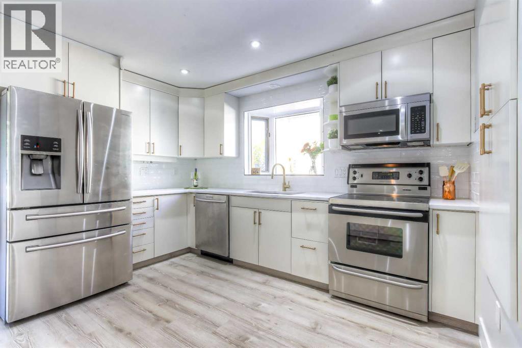 511 Cedarille Crescent SW