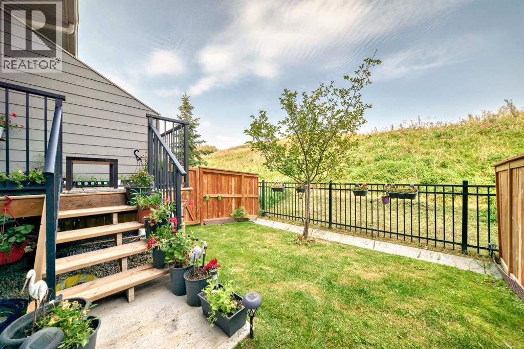 206 Cranbrook Square SE