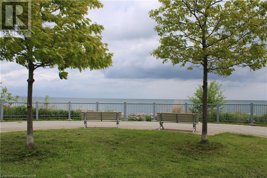98 SHOREVIEW Place Unit# 12