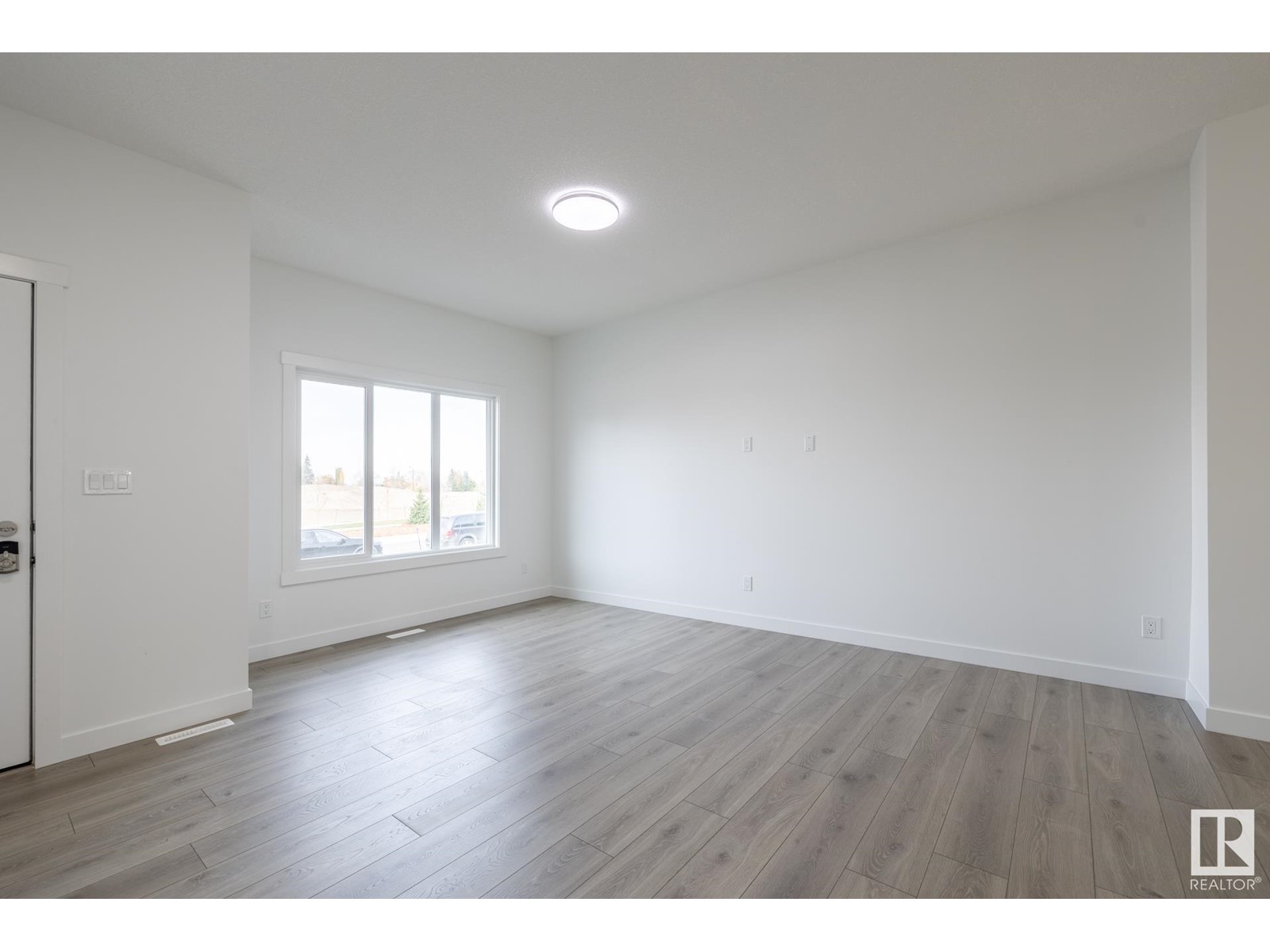206 Salisbury WY