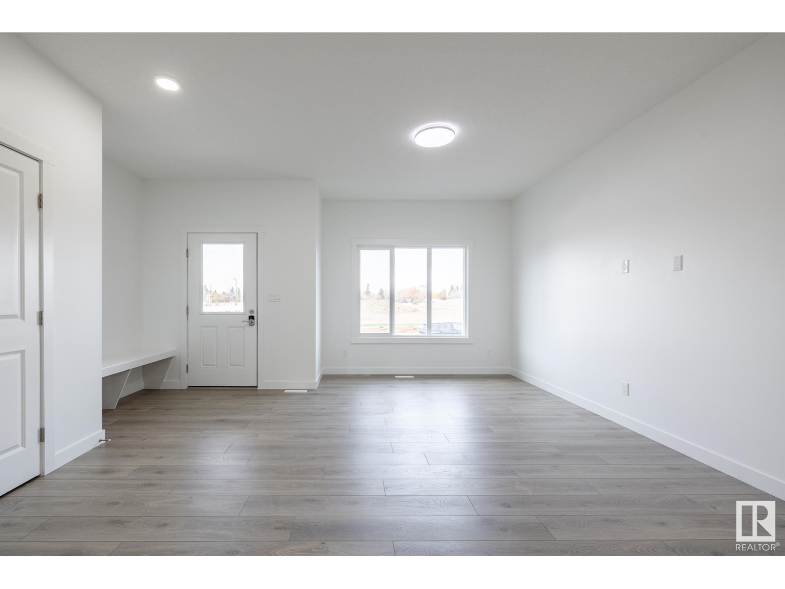 206 Salisbury WY