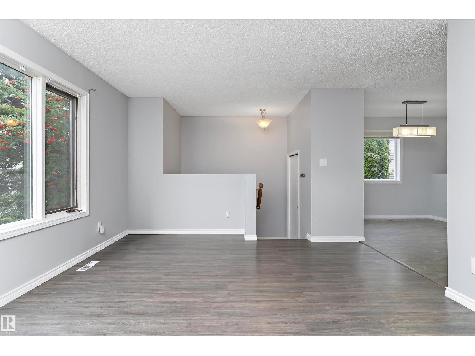 756 JOHNS RD NW