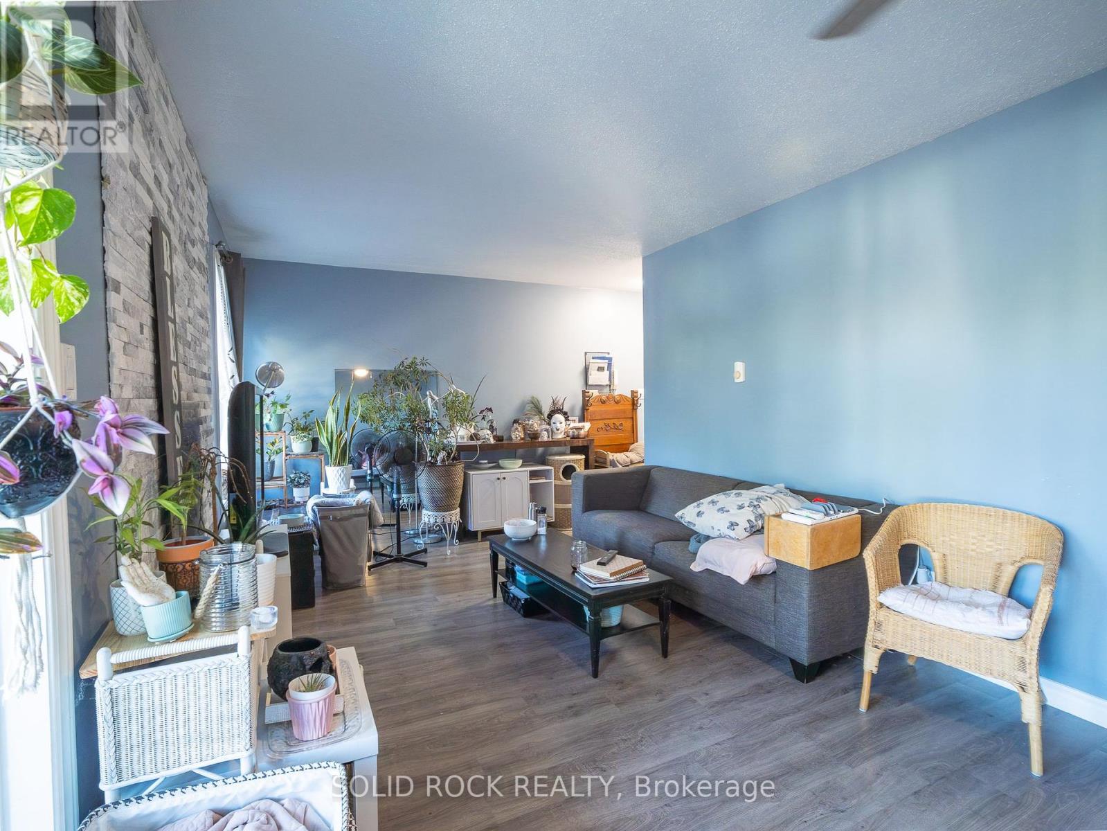 106 - 24 TOWNLINE ROAD W