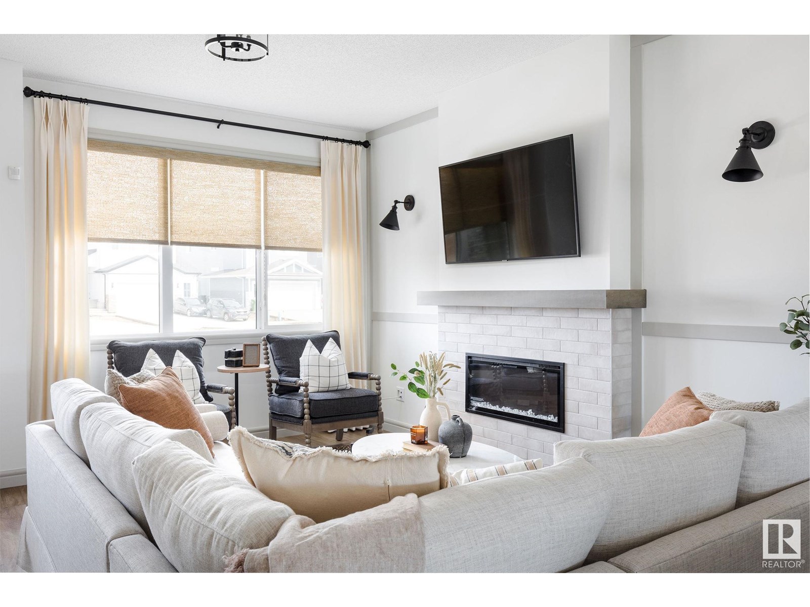 21204 25 AV NW