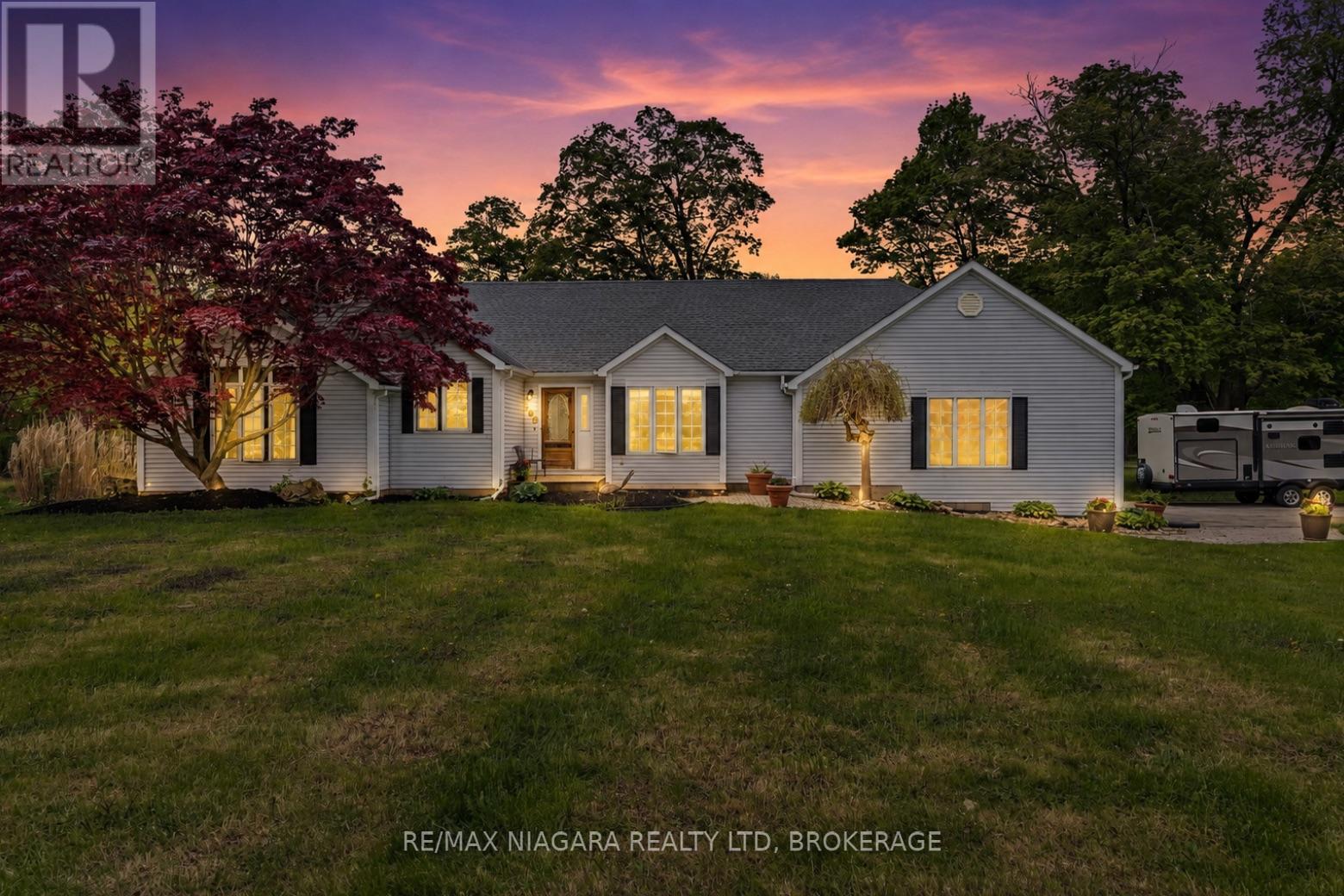 586 EMPIRE ROAD
