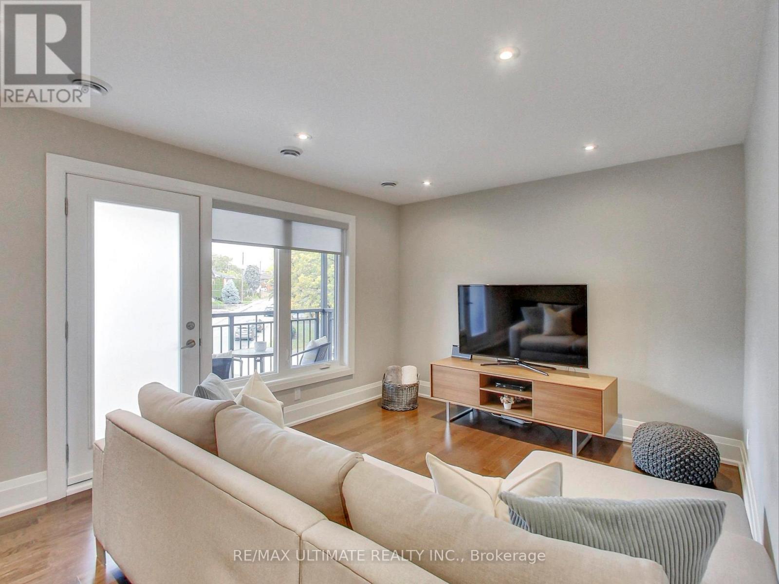 APT #3 - 728 VAUGHAN ROAD