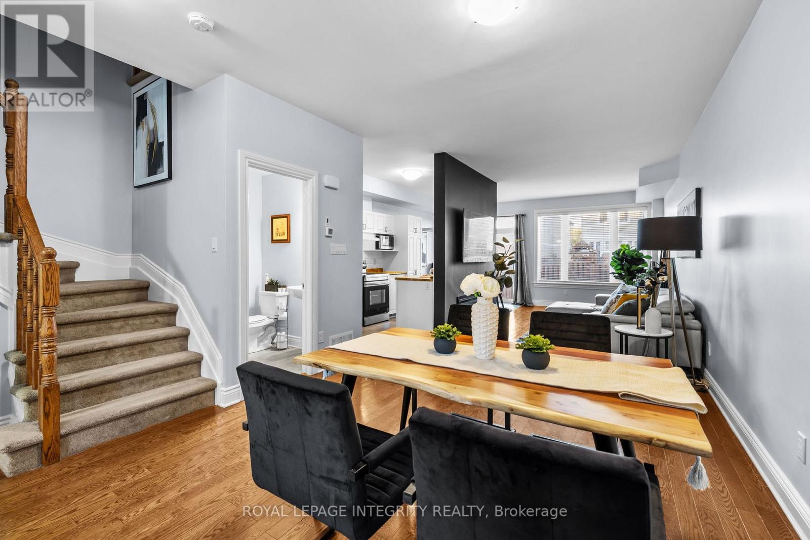 31 DESMOND TRUDEAU STREET