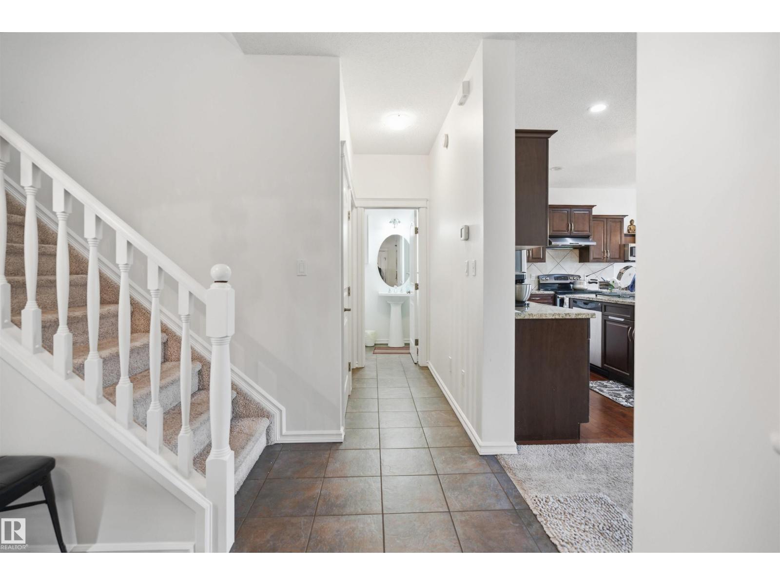 1523 36 AV NW