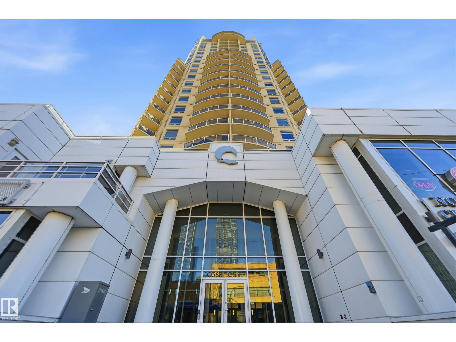 #2003 10388 105 ST NW