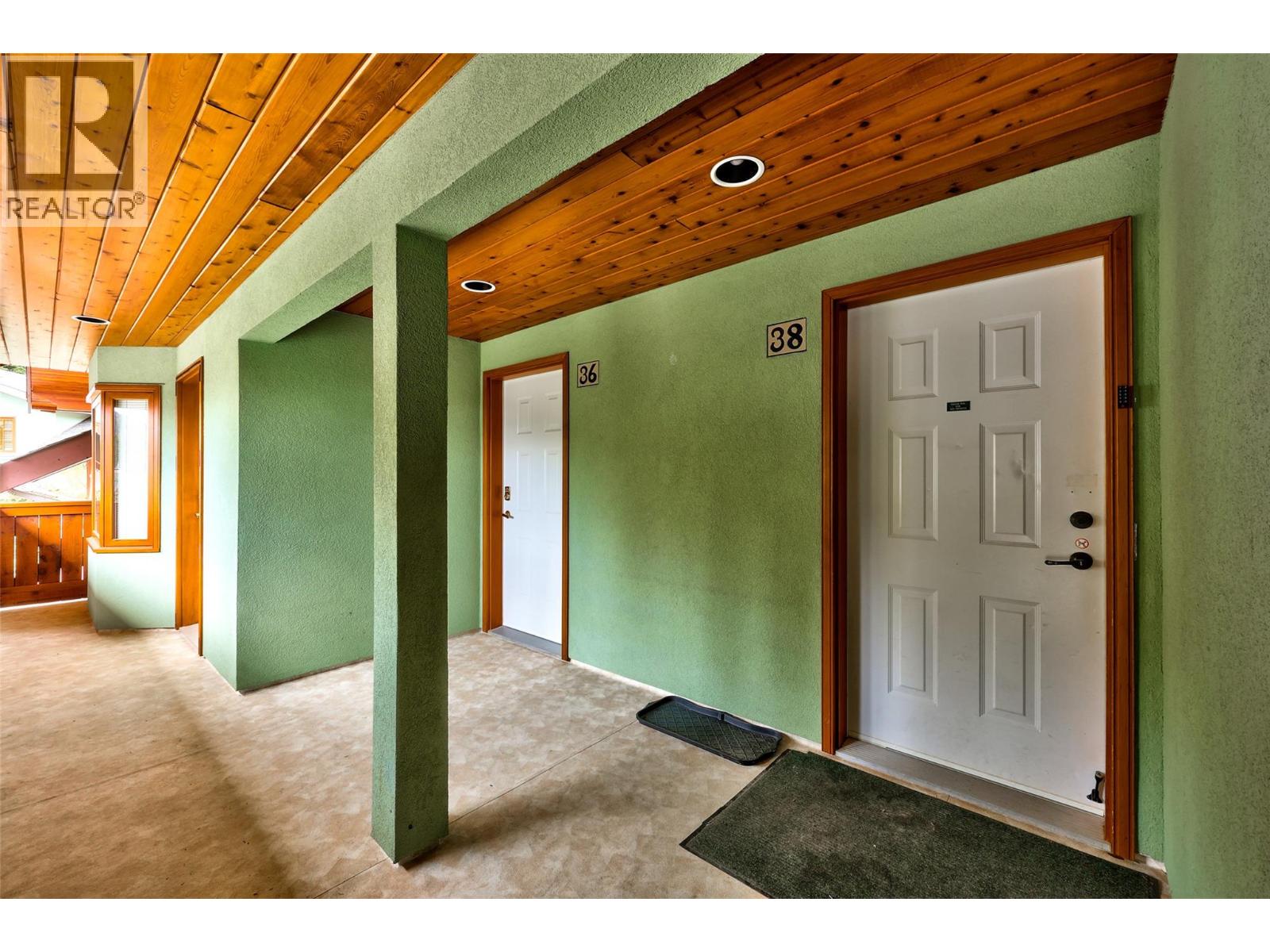 3320 Village Place Unit# 38