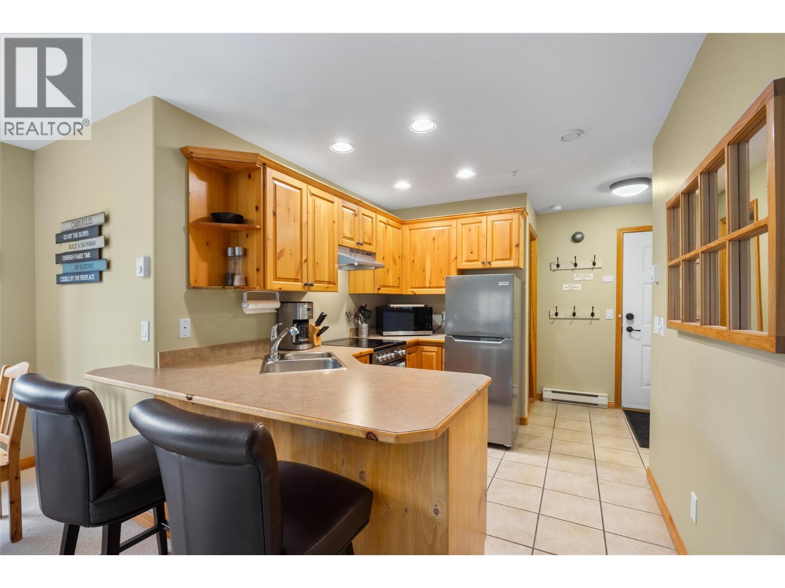 3320 Village Place Unit# 38