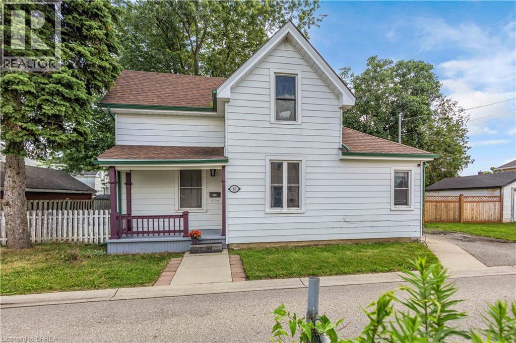 Photo 1 of 38 — 10 BISHOP Street, Brantford, ON N3S1L9
