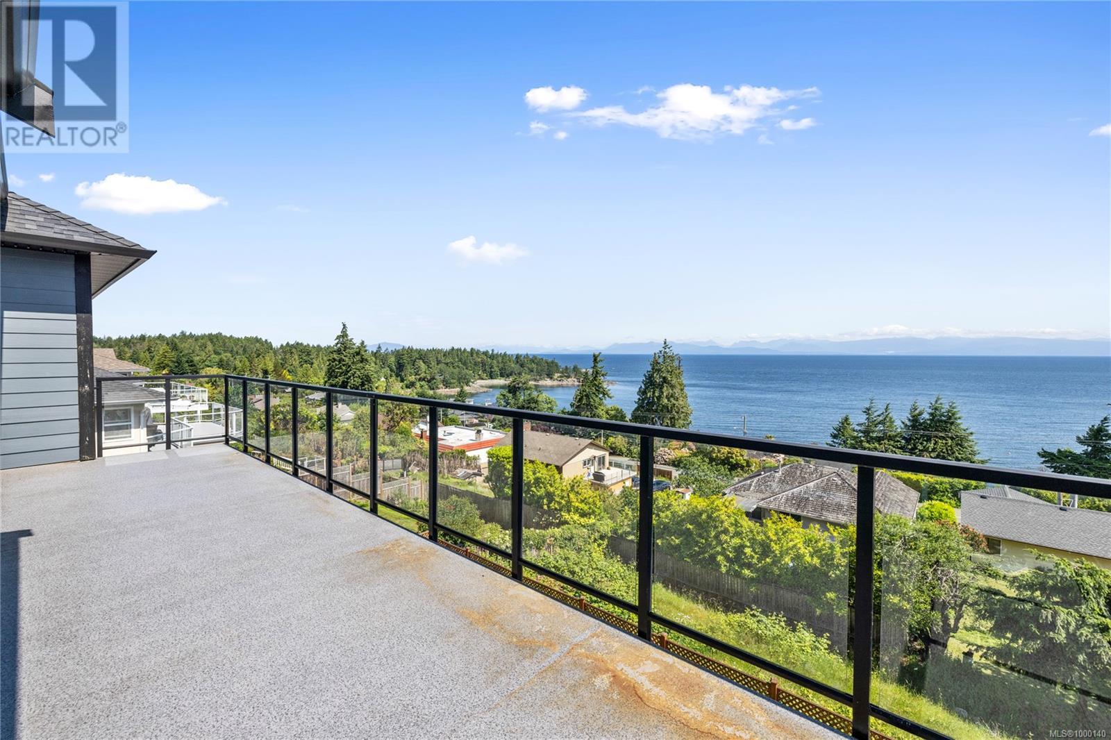 3890 Gulfview Dr
