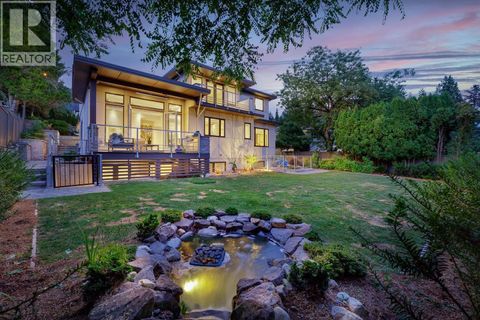 517 GRANADA CRESCENT North Vancouver BC V7N3A7