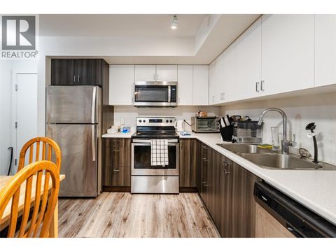 655 Academy Way Unit# 110 Kelowna BC V1V3A4