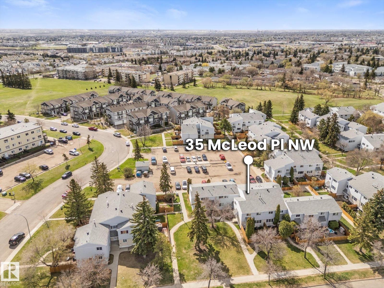 35 MCLEOD PL NW