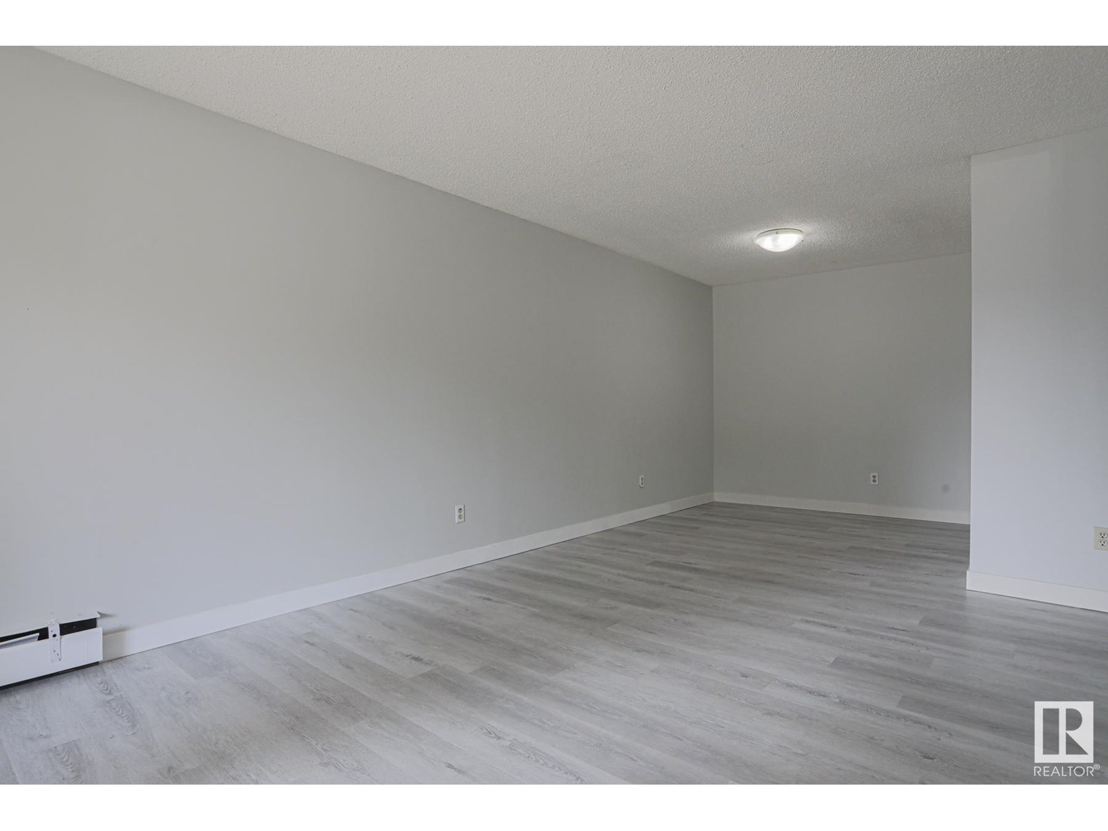 #112 1628 48 ST NW NW